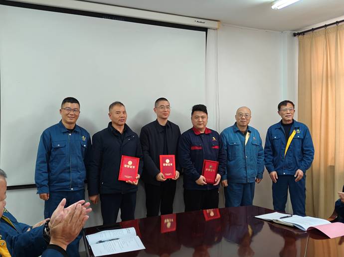 第一事業(yè)部冶化協(xié)力項(xiàng)目部獲銅冠冶化公司“強(qiáng)化意識(shí)，防控風(fēng)險(xiǎn)”...