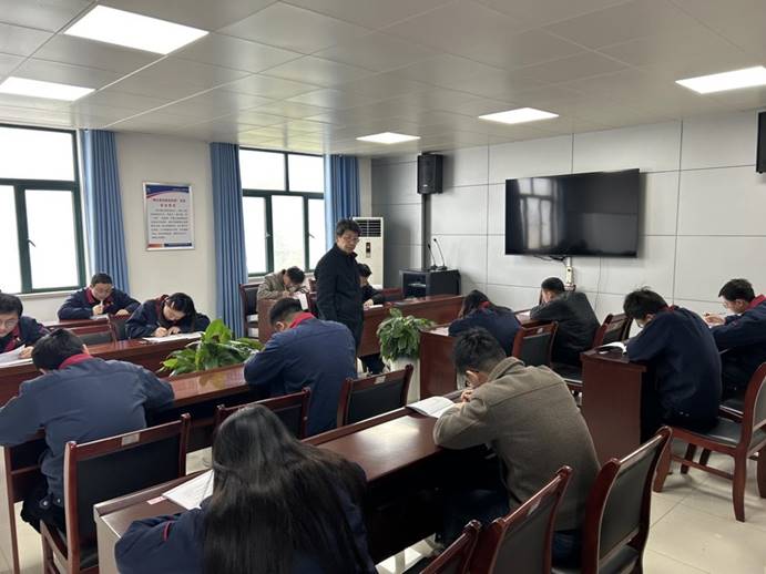 建材公司、檢測公司聯(lián)合開展管理人員業(yè)務(wù)提升考試